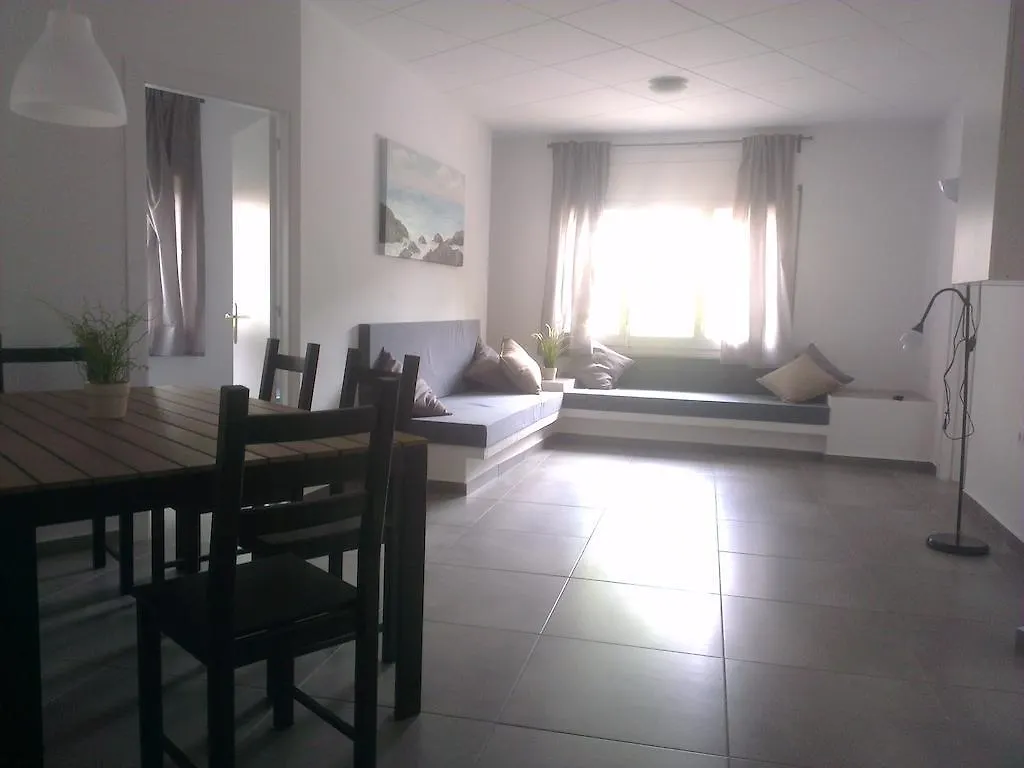 Daire Apartaments La Riera Roses İspanya